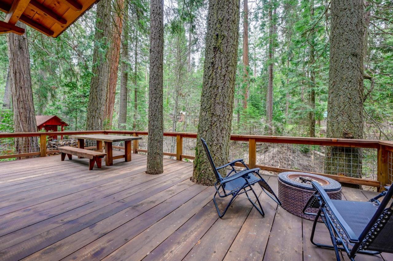 Enchanting Creekside Cabin Near Kings Canyon Park! Badger Luaran gambar