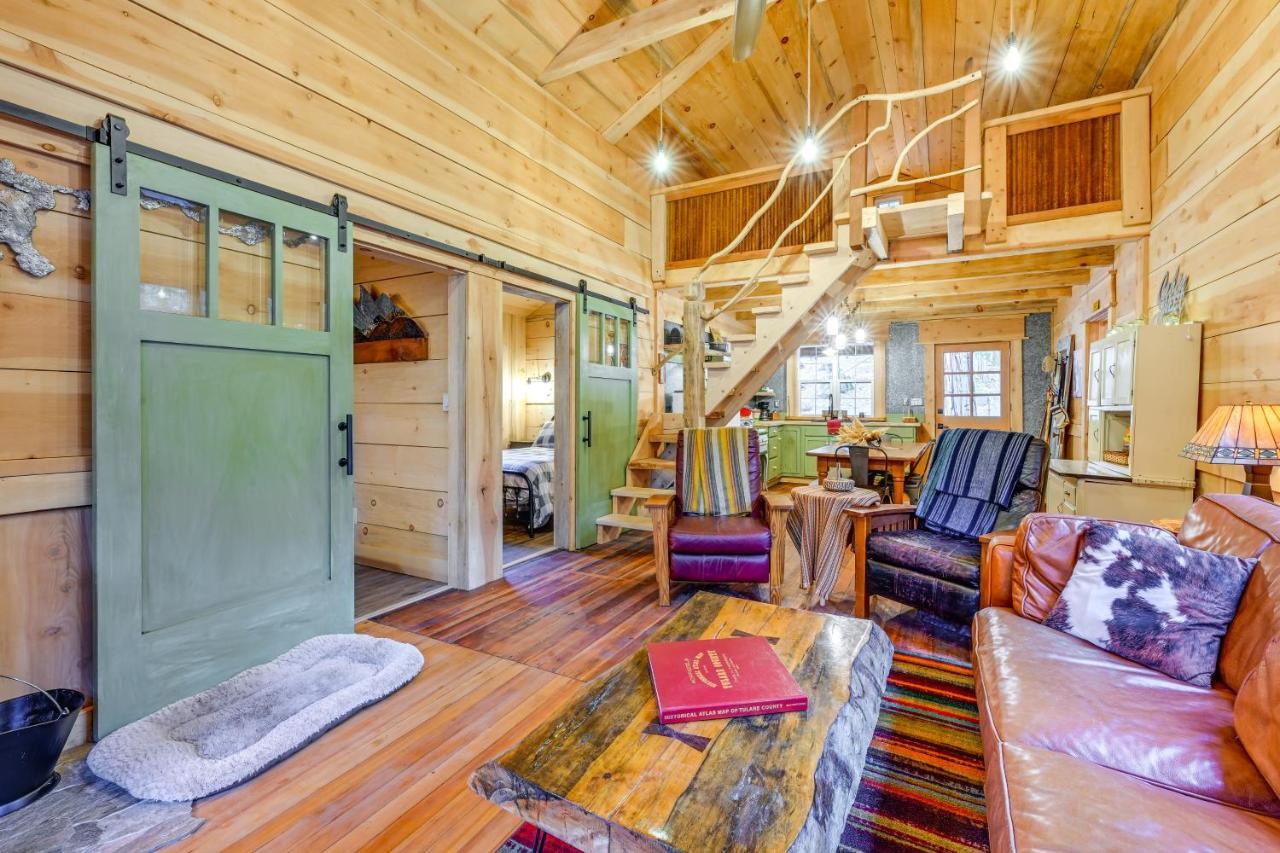 Enchanting Creekside Cabin Near Kings Canyon Park! Badger Luaran gambar